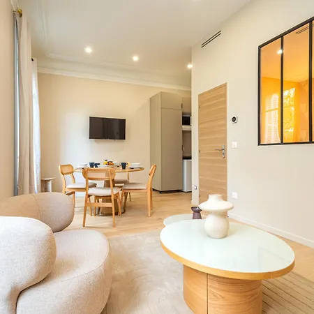 Appartement Tastefully Decorated Air-conditioned - 17 *