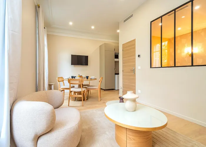 Apartment Tastefully Decorated Air-conditioned - 17 *